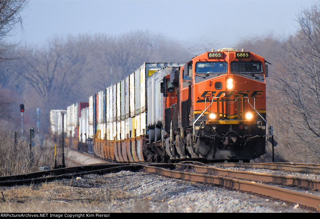 BNSF 6865